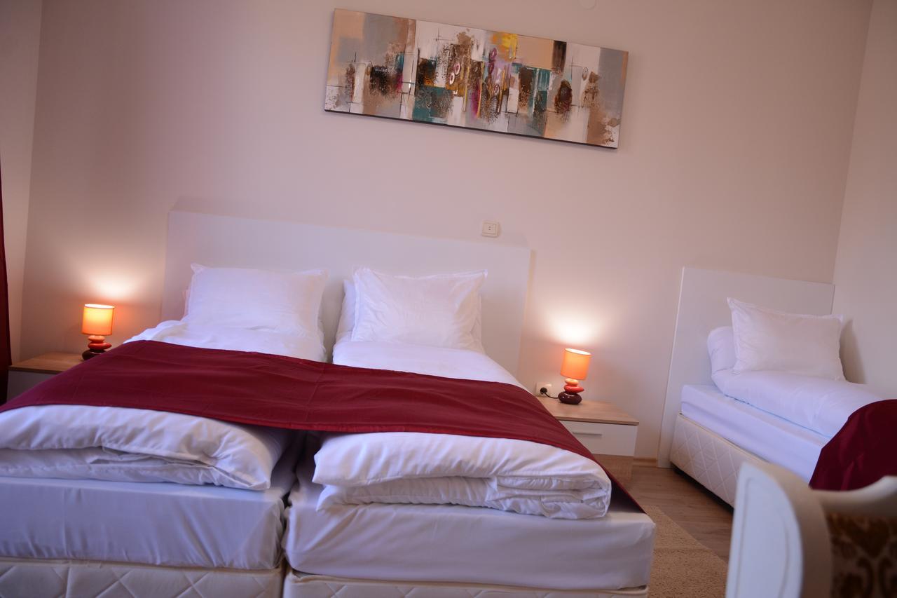 Hotel Afrodita Dimitrovgrad Bg Dış mekan fotoğraf