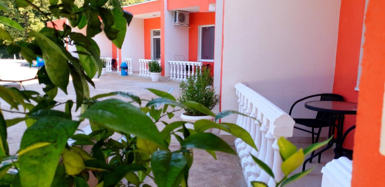 Hotel Afrodita Dimitrovgrad Bg Dış mekan fotoğraf